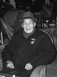 成都抗日老兵这件战功埋没40年 &ldquo;我埋的地雷，炸死日军中将&rdquo;(组图)