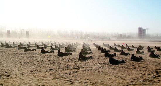 &ldquo;沙&rdquo;场点兵(组图)